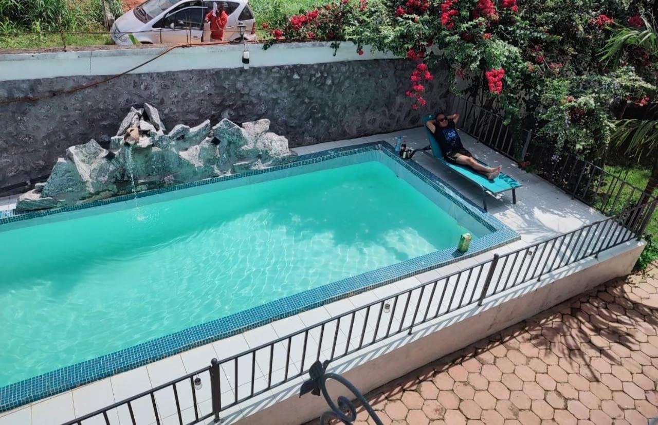Appartement 2 Chambres Residence Avec Piscine Yaoundé Buitenkant foto